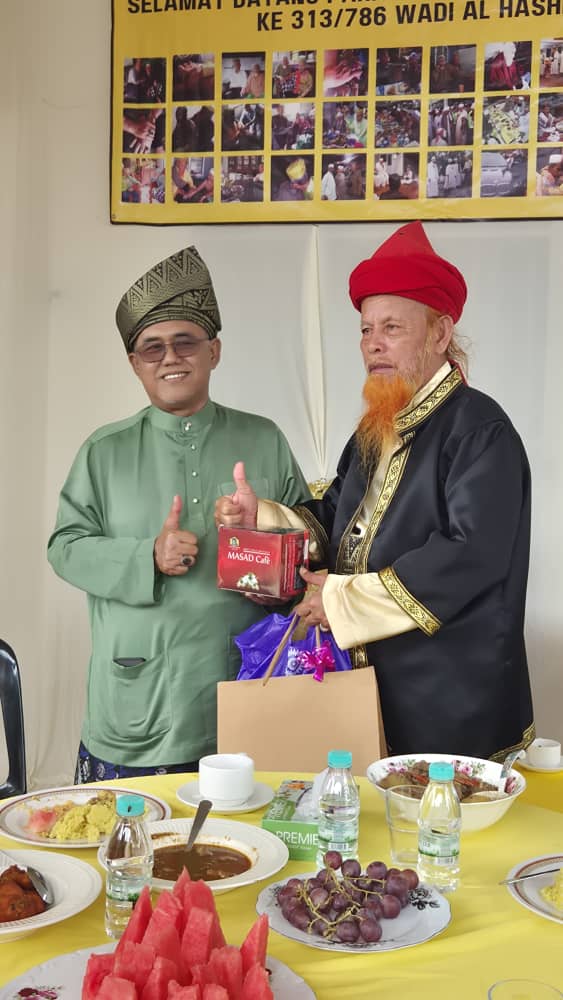 Penyerahan MASAD Cafe kepada tetamu kehormat